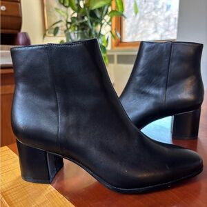 Ankle boots size 8.5